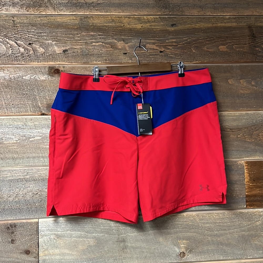 Under Armour Heat Gear Loose Swim Trunks Board Shorts Size 42 NWT Red Blue USA